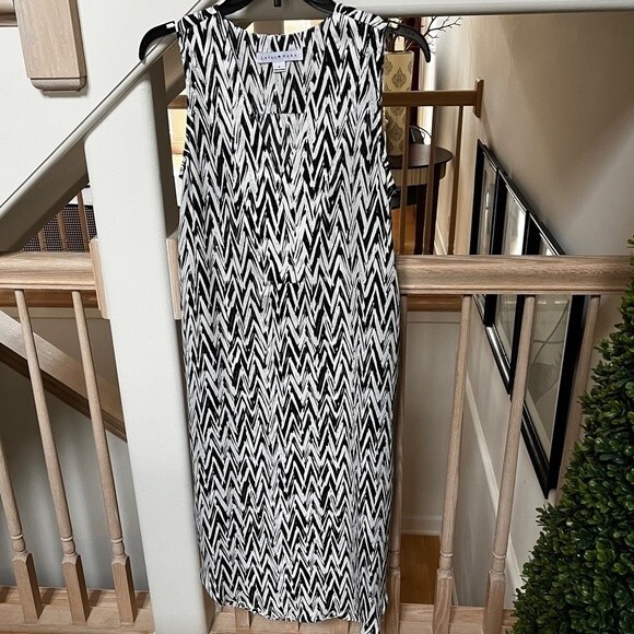 Loyal Hana The January in Black White Chevron Midi Dress S NWOT - Picture 3 of 13